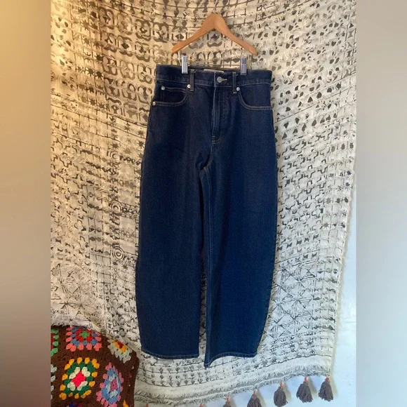 Everlane the way high curve jeans size 27R Barrel leg EUC - Picture 3 of 7